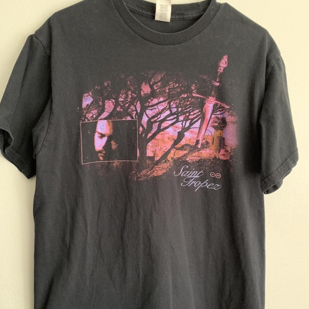 SHEIN Black Short Sleeve Tee with Pink & Purple Graphic